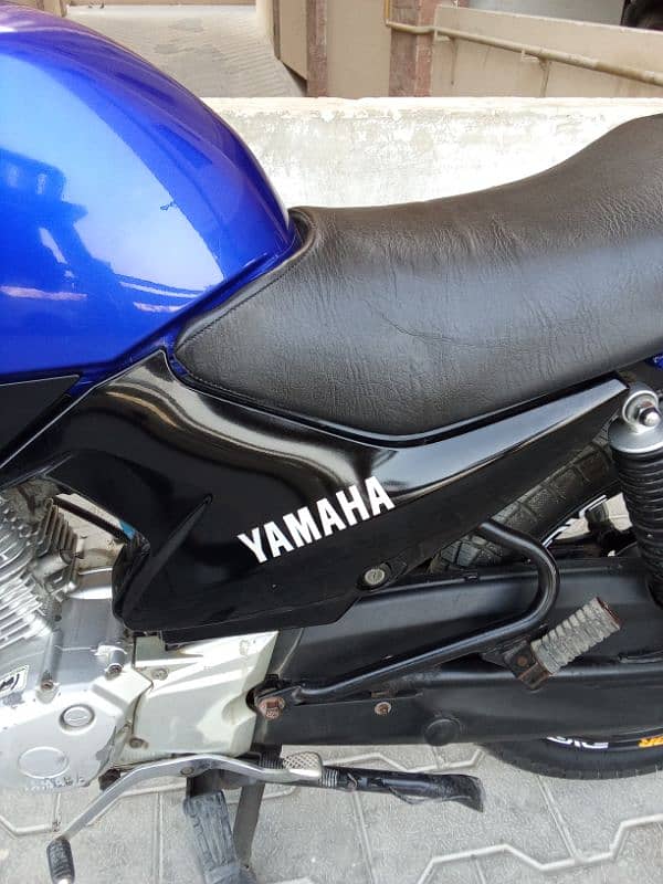 Yamaha YBR 125 model 2019 6