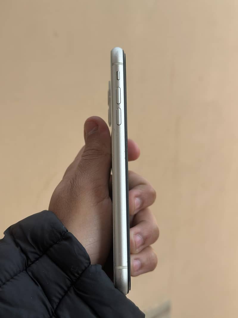 Apple iPhone 11 64 pta approved 5