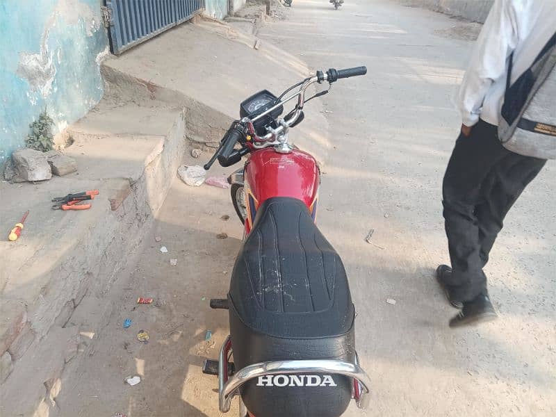 Honda cd70 24/25 red colour register all punjab 5