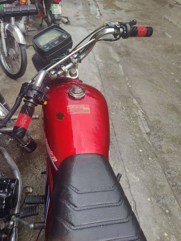 new condition motorbike Honda 125 road Prince 70 jora 0