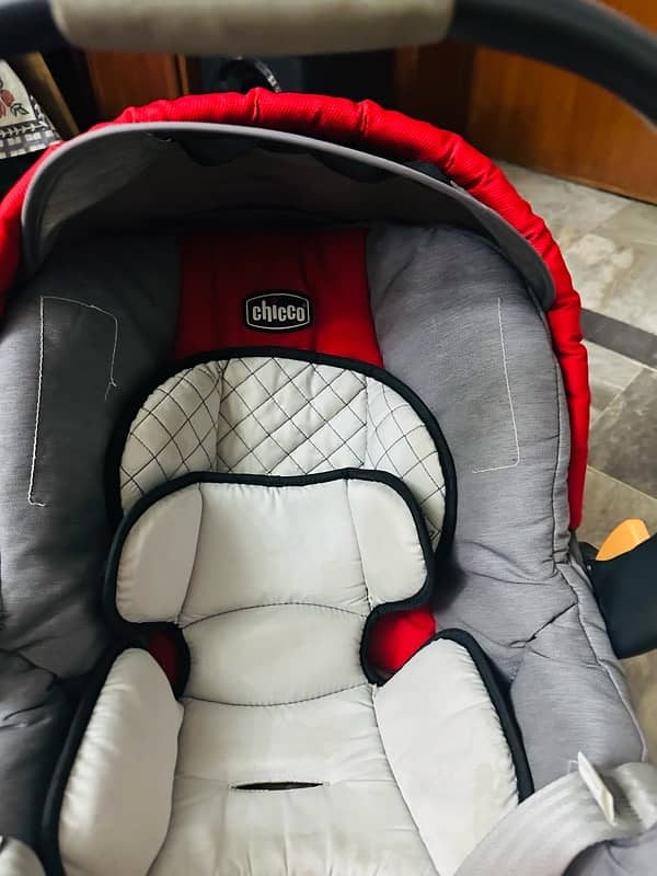 Chicco car seat 0