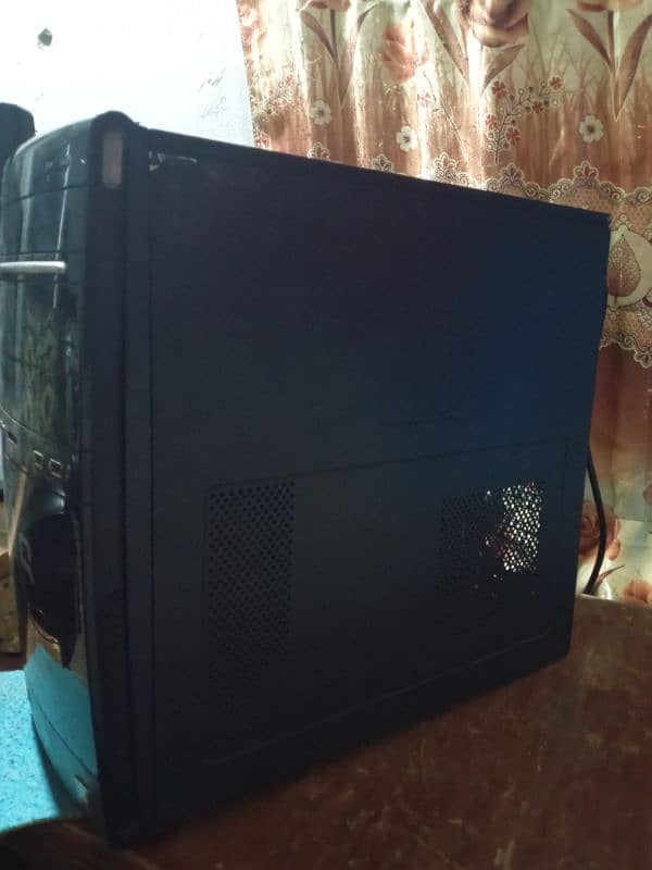 Gaming PC 10/10 condition 5