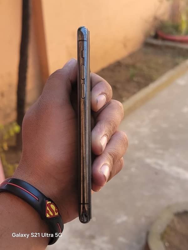 Iphone 11 pro Non pta 4