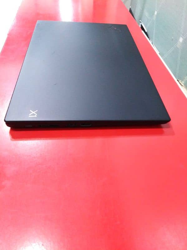 Lenovo X1 Carbon core i7 8th gen 16ram 256ssd 4