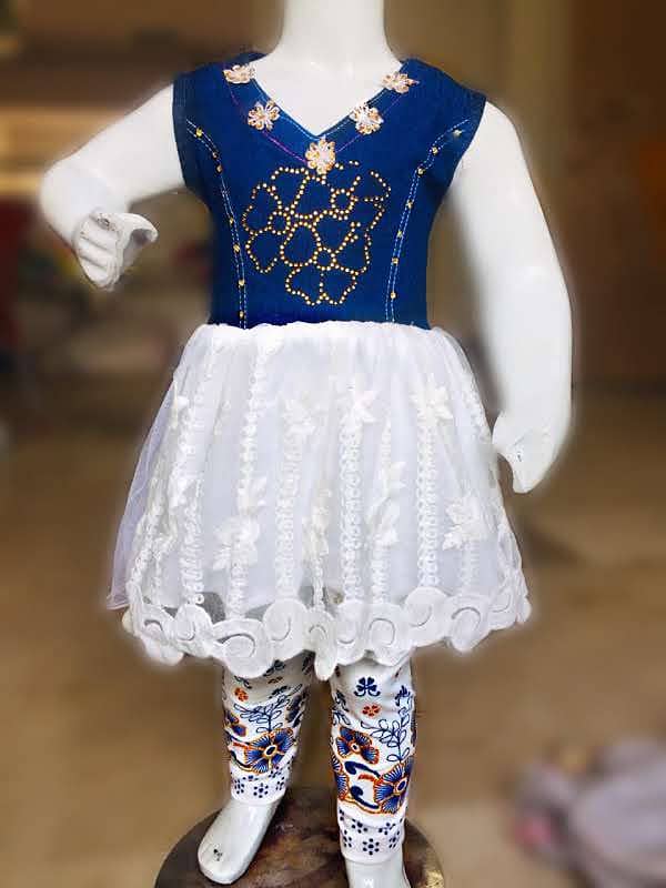 girls suit available qty 1