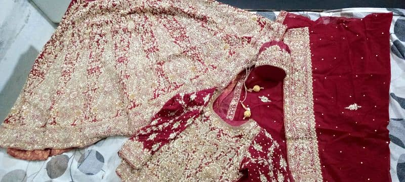 bridal lehanga with pouch 5