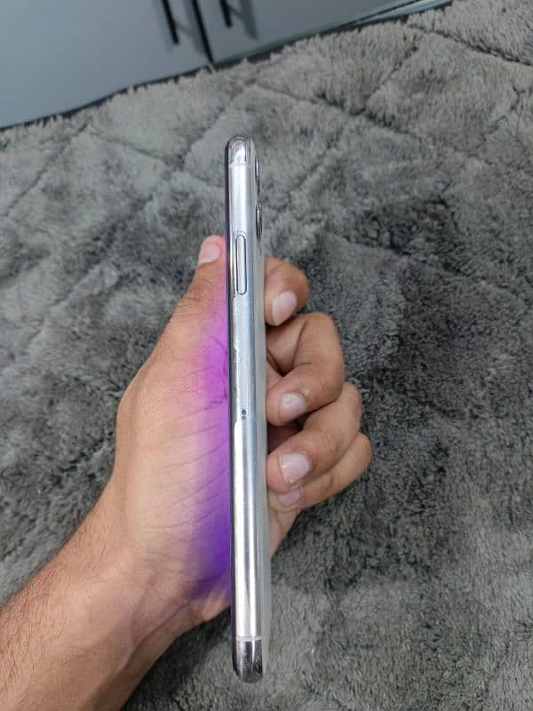 iPhone 11 pro max doul pta aporoved 4