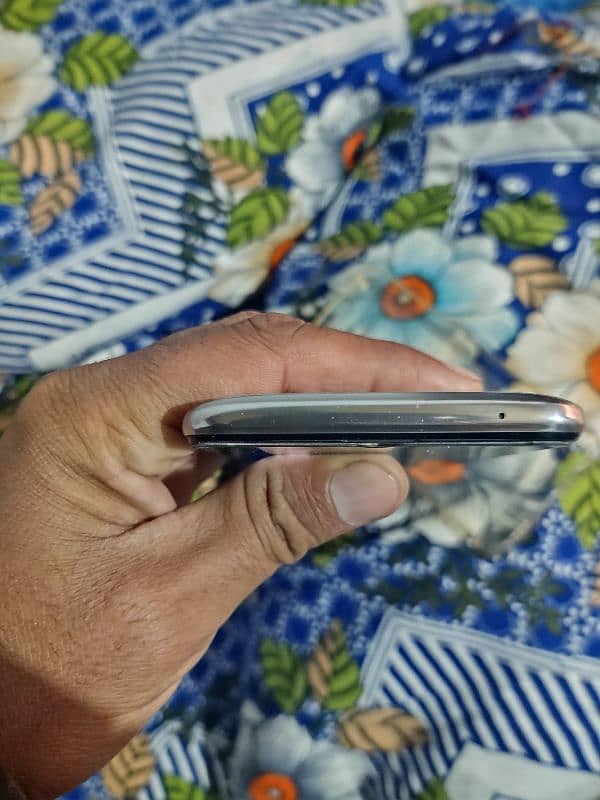 Oppo Reno Z mobile only Mobile phone not charger not box only Mobile 3