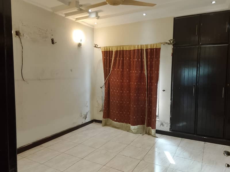 5 Marla Beautiful House Available For Rent In DHA Phase 5 Block B Lahore 9