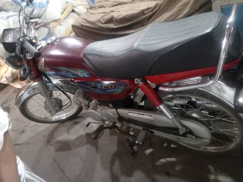 2024 honda cd 70 in lush condition 4