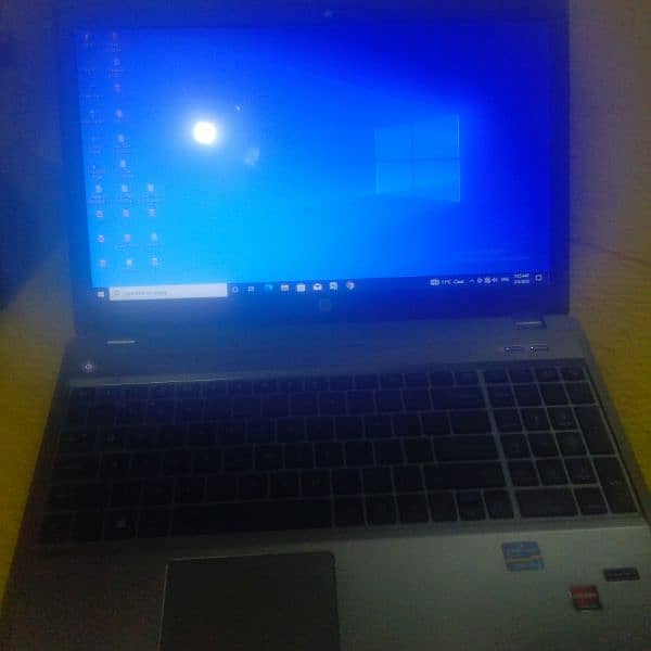 Hp Laptop 4Gb Ram And 750 gb 7