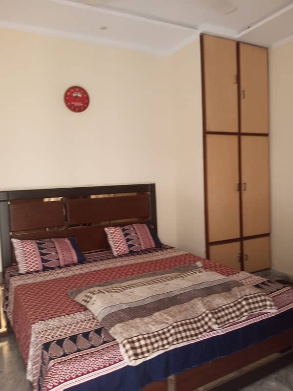 15 MARLA UPPER PORTION AVAILABLE FOR RENT IN MODEL TOWN LINK ROAD 0