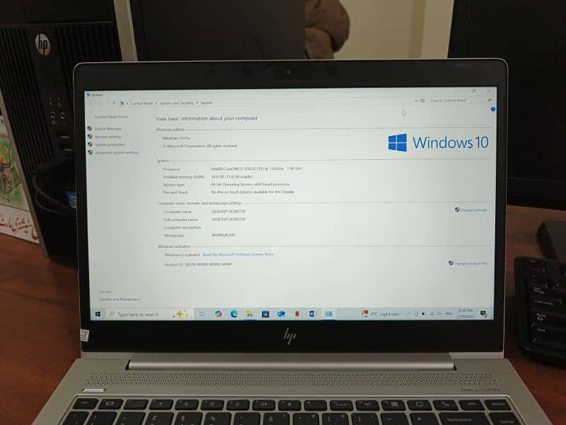 Hp laptop core i5 8th generation 840G6 16 gb rm 256 ssd 1
