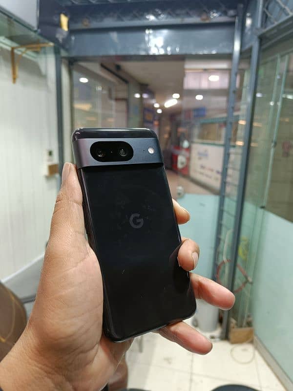 Google pixel 8 1