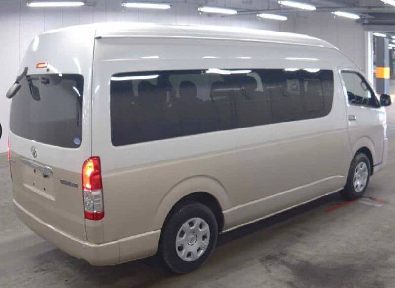 Toyota hiace TRH 224 1