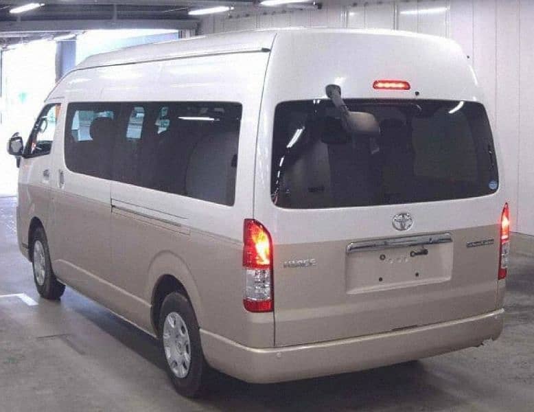 Toyota hiace TRH 224 3