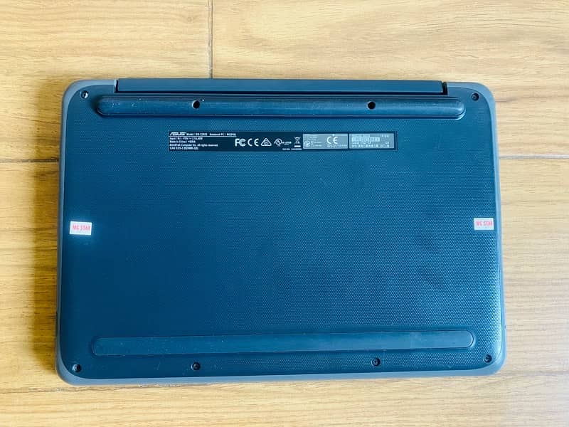 ASUS Chromebook / Laptop 4