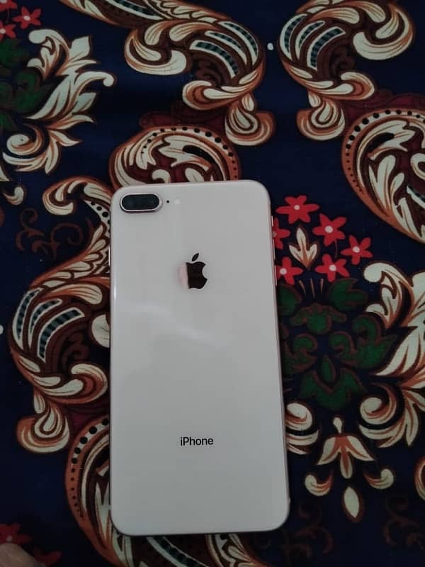 iPhone 8PLUS 0