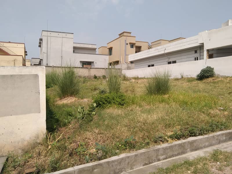 Kanal plot saiz50/90 garden vilas DHA phase 4 adiala road ravalpindi 0