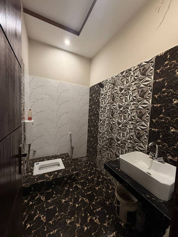 "Modern 3 Marla Double-Story House, Perfectly Located Near Gajjumatah Metro in Shahid Town!" 4