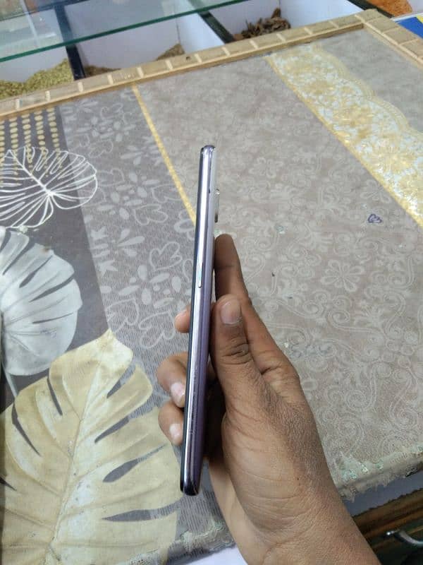 urgent sell oppo F11 6/128 penal crack Baki sab ok hy 2