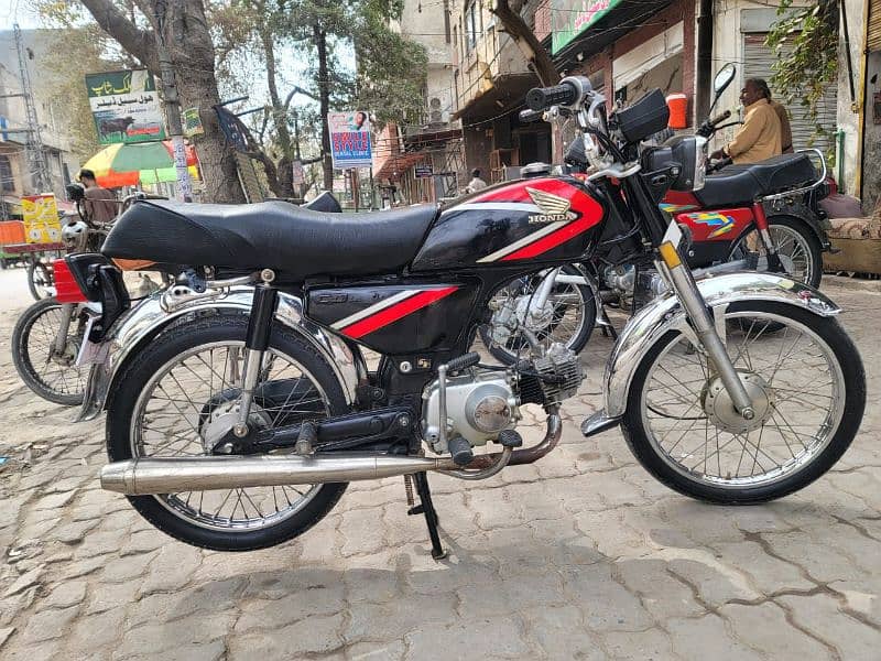 honda70cc1992 model total jenion condition bike 3