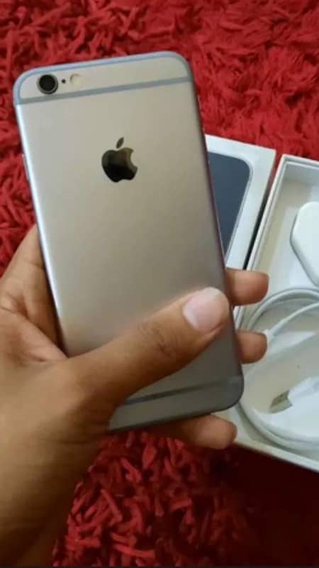 IPhone 6s 32gb 10/10 PTA APPROVED 4