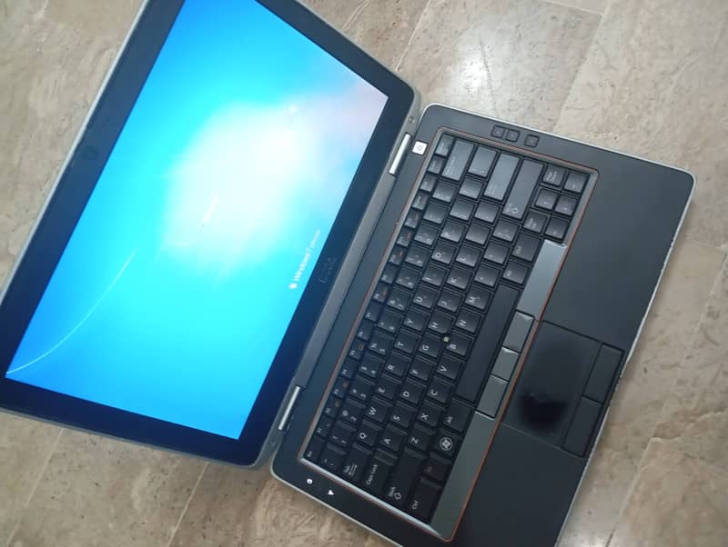 Dell Latitude 6320 core i5 (2nd generation) 3