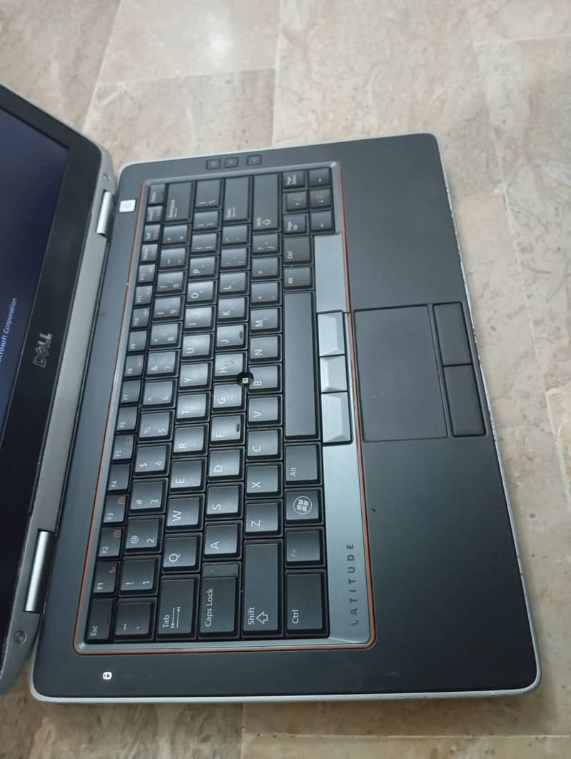 Dell Latitude 6320 core i5 (2nd generation) 5