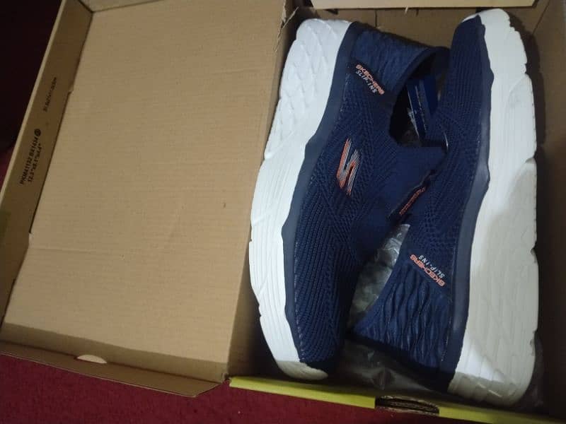 Skechers memory foam 10