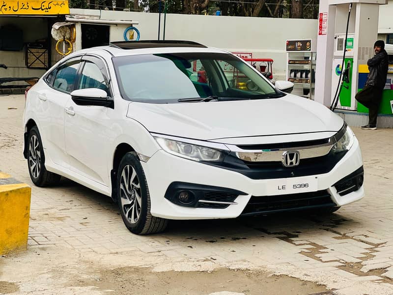 Honda Civic/Corolla x/Honda city/Revo Available without driver 1