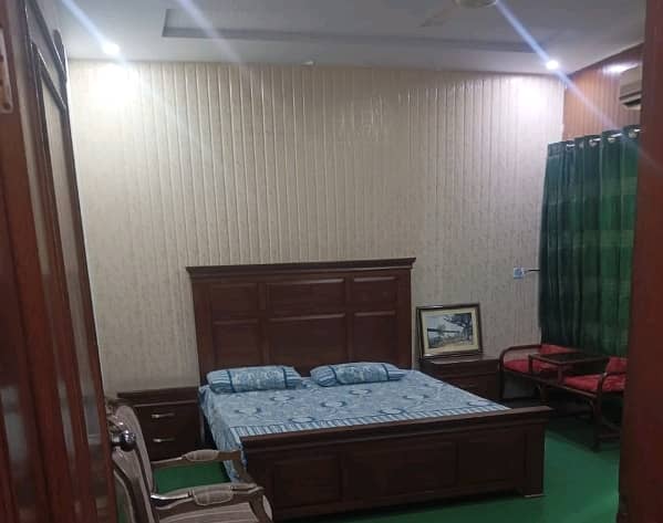 Prime Location 1 Kanal House In Stunning Model Town Is Available For rent 3