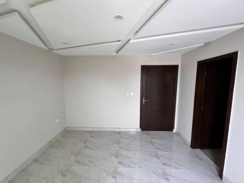 2 BEDROOM NON FURNISHED APRTMENT FOR RENT IN BARHIA TOWN LAHORE 4