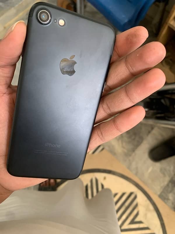 iPhone 7 32Gb PTA approved 1