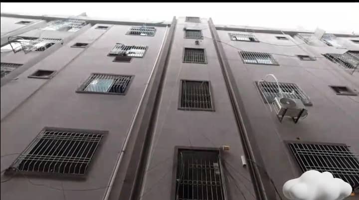 A 1200 Square Feet Flat In Karachi Is On The Market For sale 21