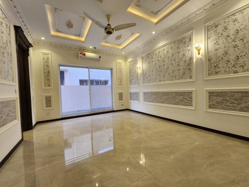 Unoccupied House Of 40 Marla Is Available For sale In DHA Defence 0