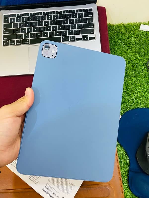 iPad Pro Smart Folio (iPad Pro 11-inch M4) Denim. 4