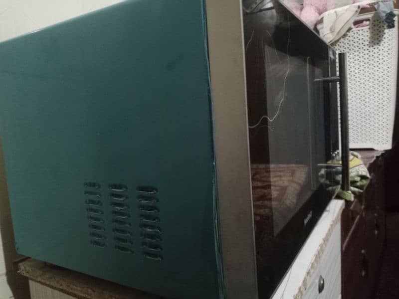 Microwave oven Model DW-131HP 3