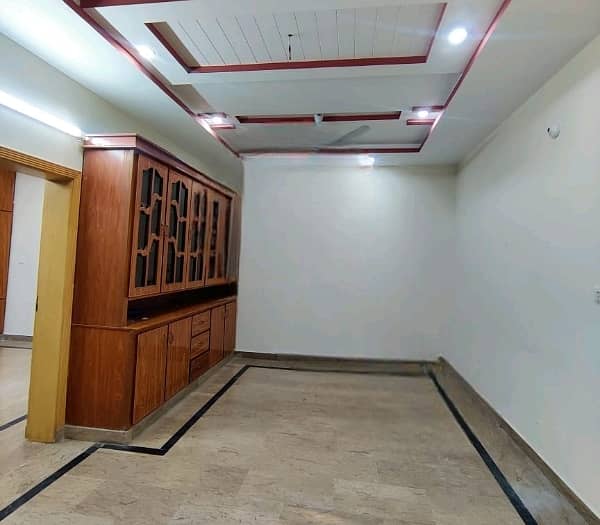 Affordable Upper Portion For rent In G-16 0