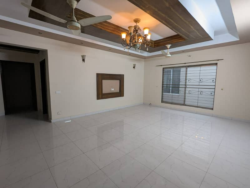 1 KANA LIKE BRAND NEW HOUSE FOR SALE AT IDEAL LOCATION OF VALENCIA TOWN LAHORE 15