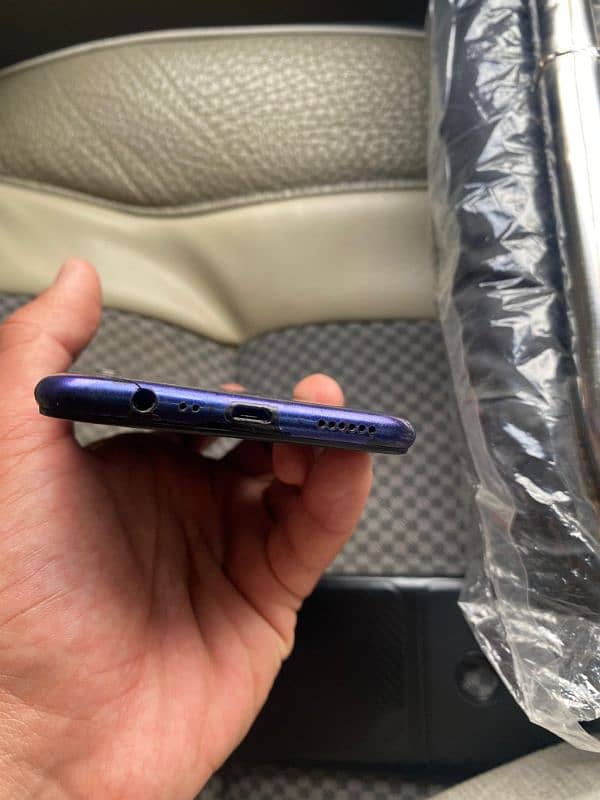 Realme 3  (4, 64) Urgent sale 9