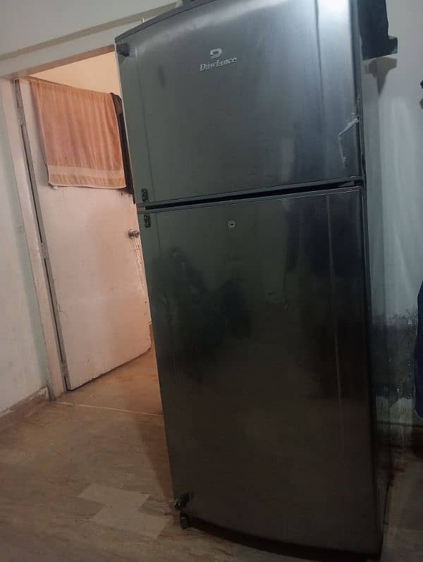 Dawlance refrigerator in Good Condition 2