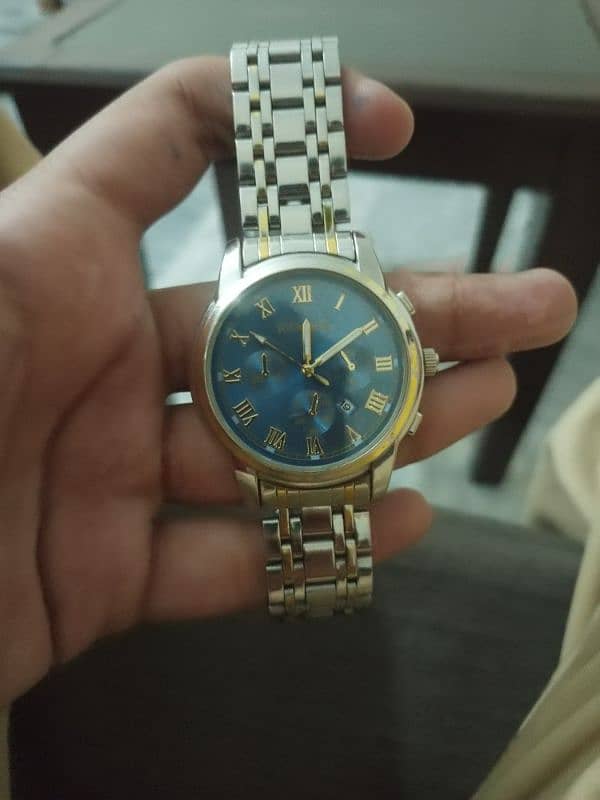 two watches in affordable price in good condition 3