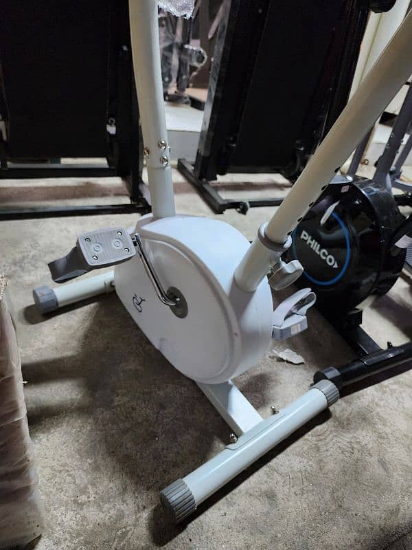 treadmill 0308-1043214/ mannual treadmill/ exercise bikes/ home gym 17