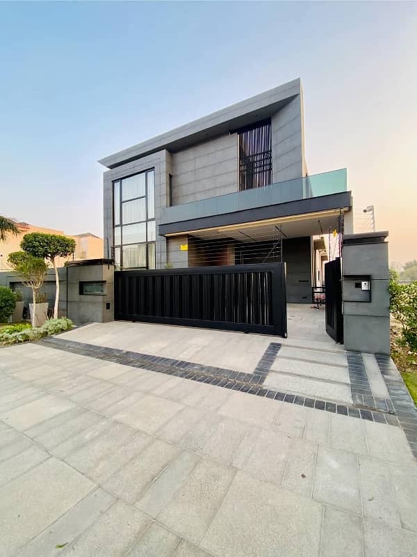 Brand New 10 Marla Beautifully Designed Modern Upper Portion For Rent In DHA Phase 8 0