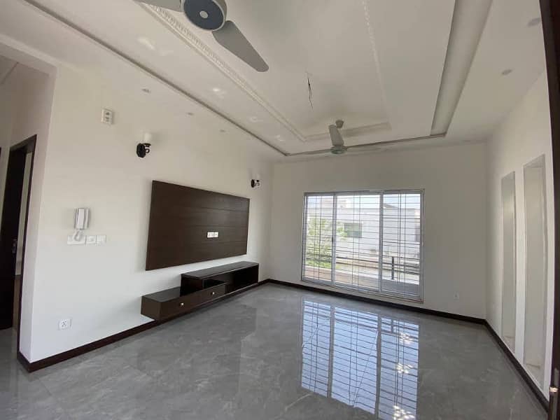 Brand New 10 Marla Beautifully Designed Modern Upper Portion For Rent In DHA Phase 8 8