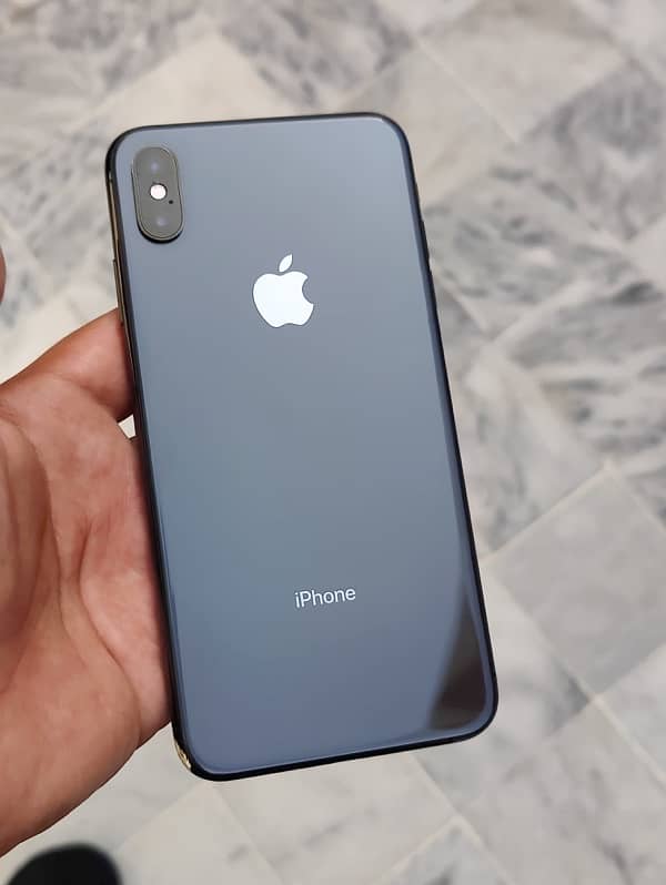 iPhone XS Max 64 Gb Approved 0