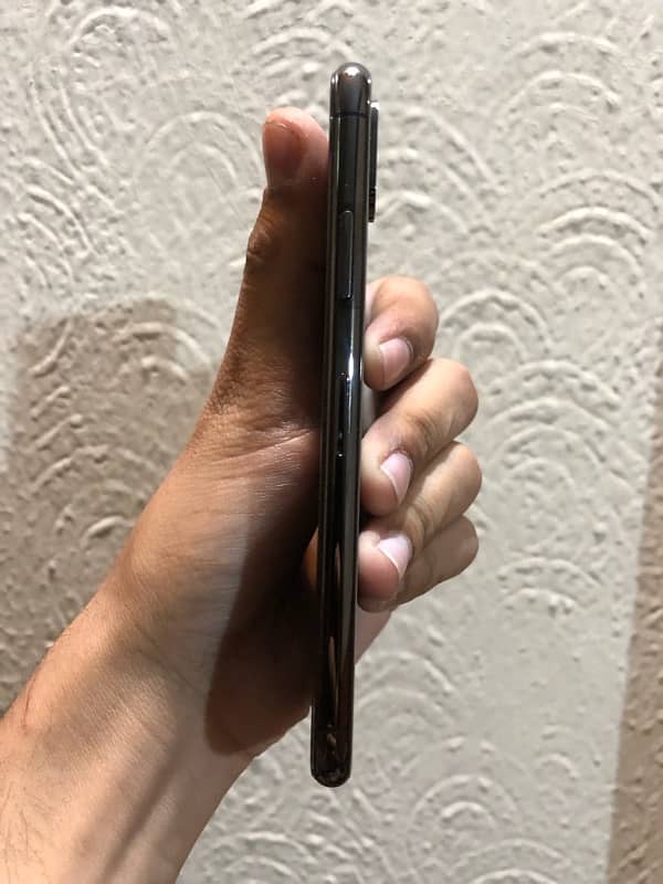 iPhone xs for sale 5