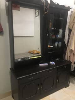 Used Dressing Table