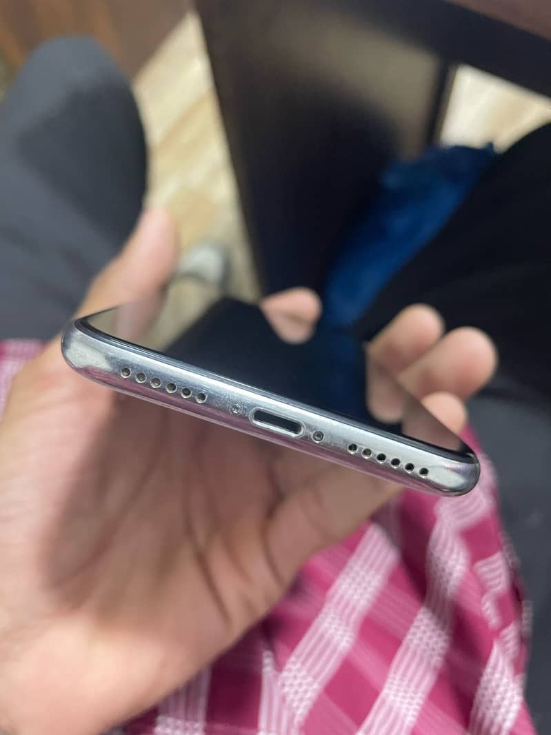 Apple iPhone X 2